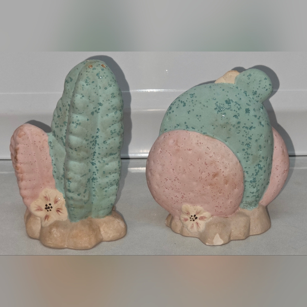Vtg Treasure Craft Pueblo Mesa Southwestern Aztec Cactus Salt & Pepper Shakers